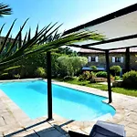 Сasa de vacaciones Awesome In St Privat Des Vieux *