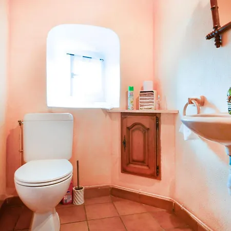 Stunning In St Privat Des Vieux With Kitchen Holiday home