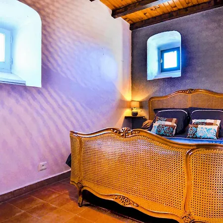 Stunning In St Privat Des Vieux With Kitchen Holiday home *