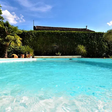 Stunning In St Privat Des Vieux With Kitchen Holiday home *